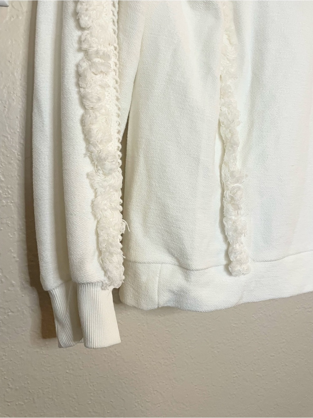 Sugarlips Houston Fringe White Cotton Sweatshirt NWT S - Picture 8 of 12